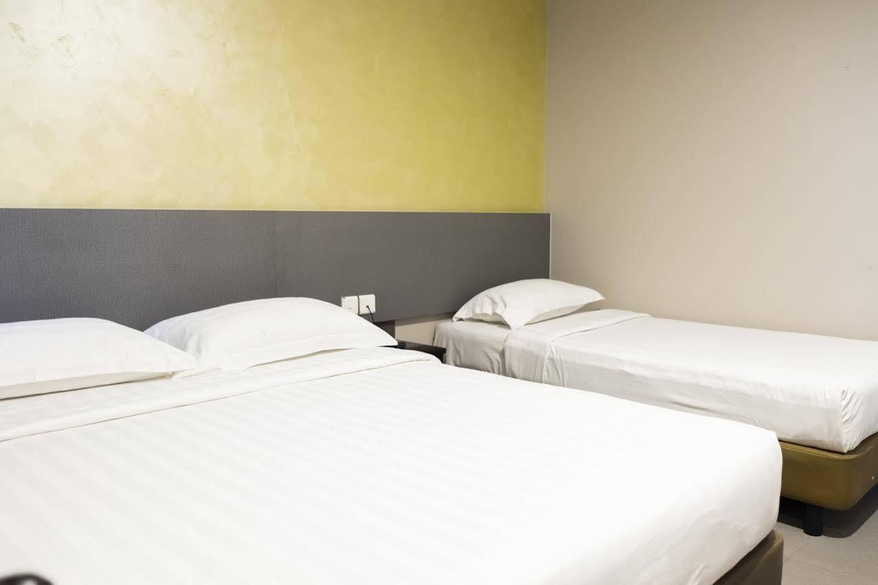 ไอบิส บัดเจ็ต สิงคโปร์ แซฟไฟร์ Hotel ภายนอก รูปภาพ